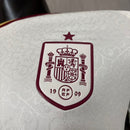 CAMISA DA SELEÇÃO DA ESPANHA 26/27 BRANCA MANGA LONGA JOGADOR
