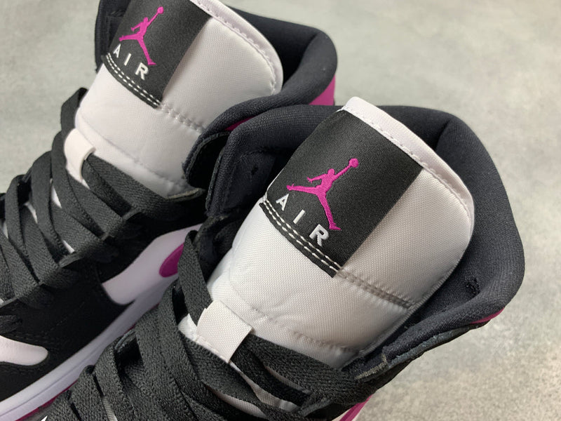 AIR JORDAN 1 MID MAGENTA