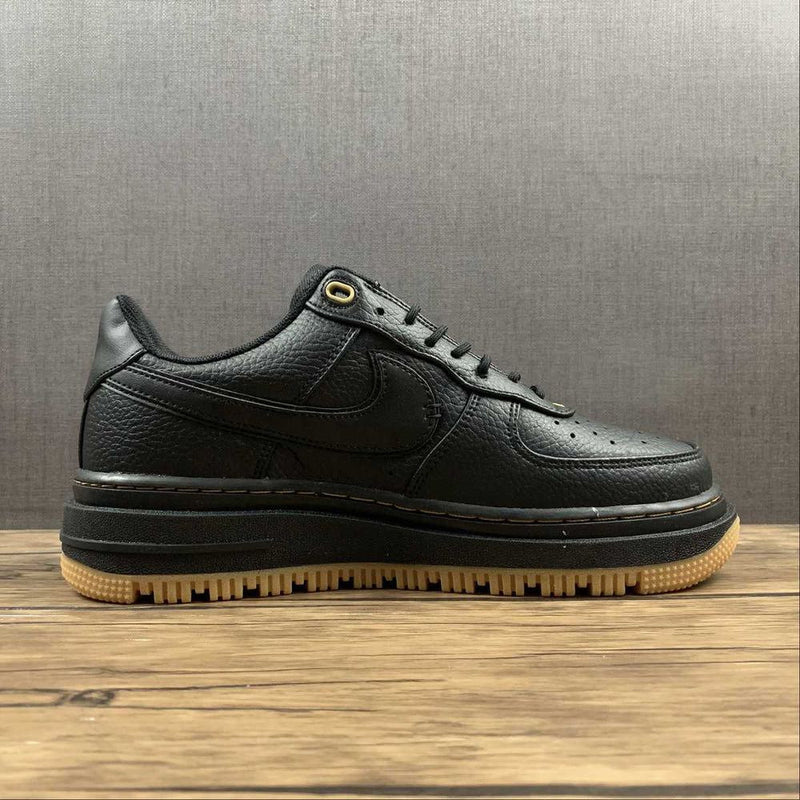 AIR FORCE 1 LUXE BLACK GUM