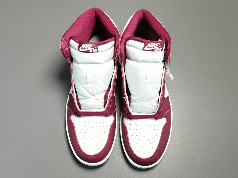 AIR JORDAN 1 HIGH RETRO OG BORDEAUX