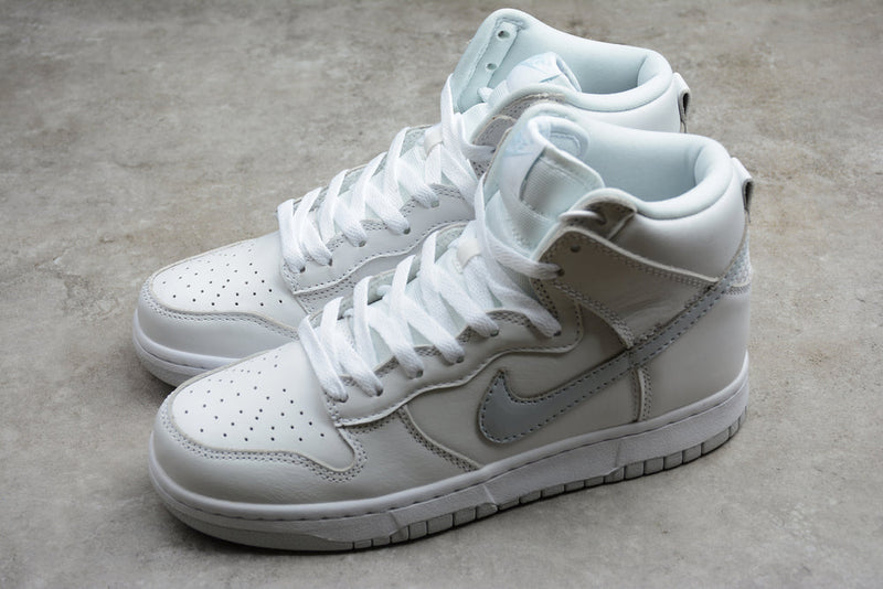 DUNK HIGH PURE PLATINUM