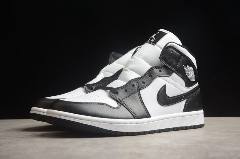 AIR JORDAN 1 MID PANDA