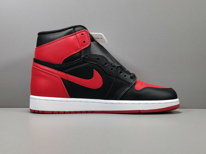 AIR JORDAN 1 HIGH RETRO OG BRED BANNED 2016