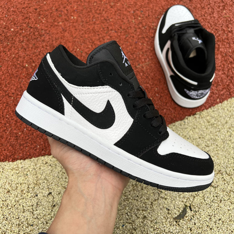 AIR JORDAN 1 LOW BLACK WHITE