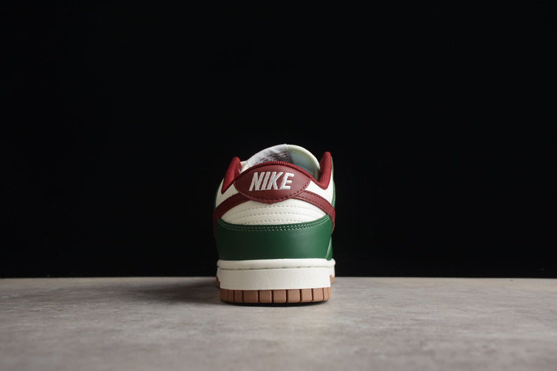 DUNK LOW GEORGE GREEN