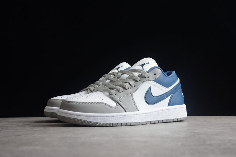 AIR JORDAN 1 LOW FRENCH BLUE