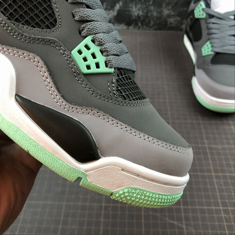 AIR JORDAN 4 RETRO GREEN GLOW