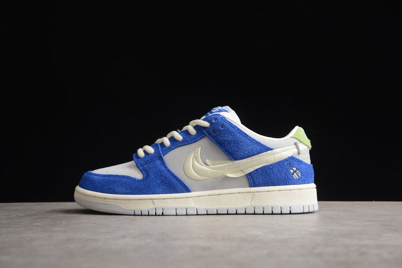 DUNK LOW IFLY STREETWEAR