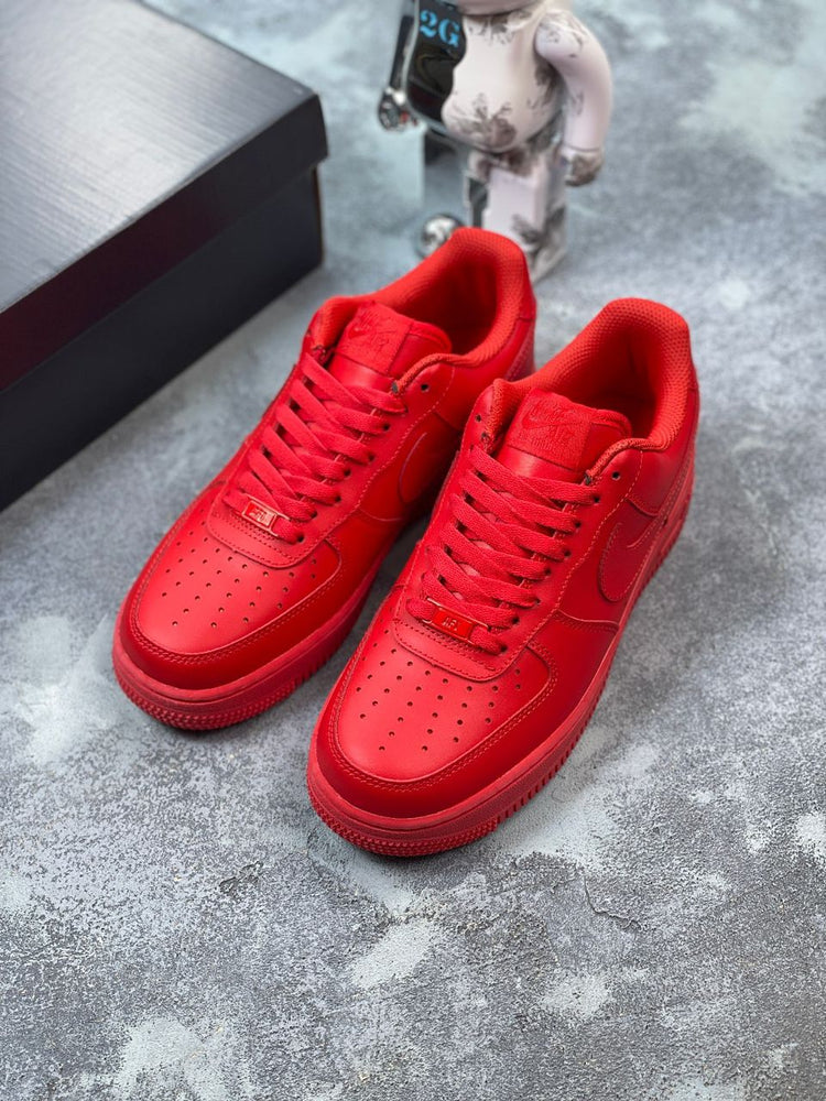 AIR FORCE 1 07 LV8 TRIPLE RED