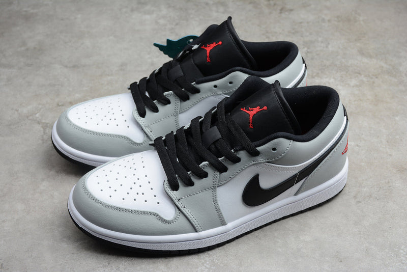 AIR JORDAN 1 LOW LIGHT SMOKE GREY