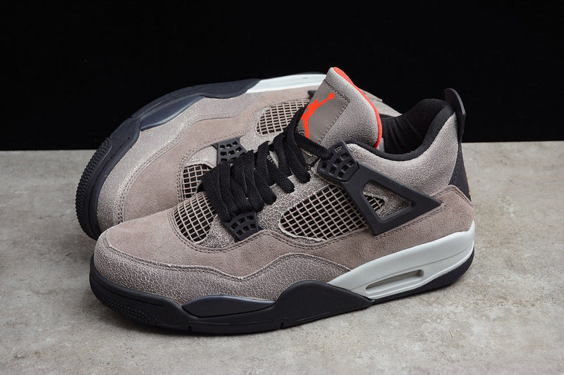 AIR JORDAN 4 TAUPE HAZE