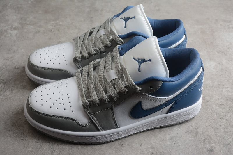 AIR JORDAN 1 LOW FRENCH BLUE