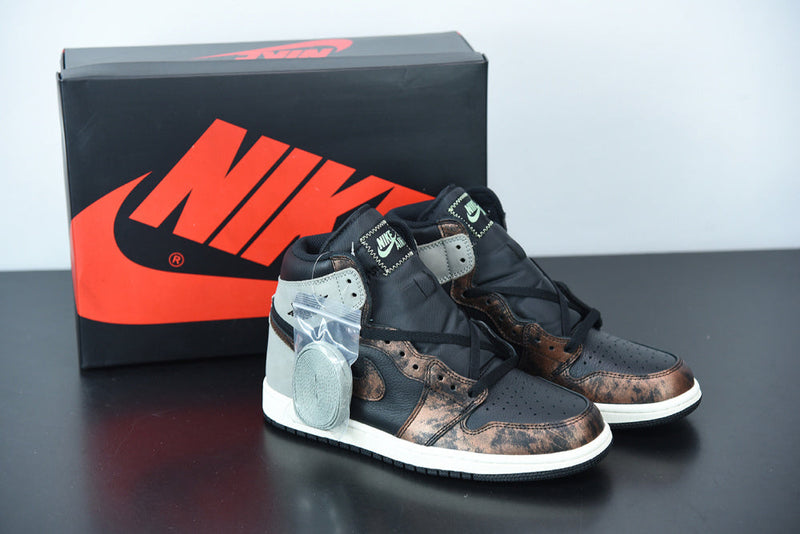 AIR JORDAN 1 HIGH RETRO PATINA