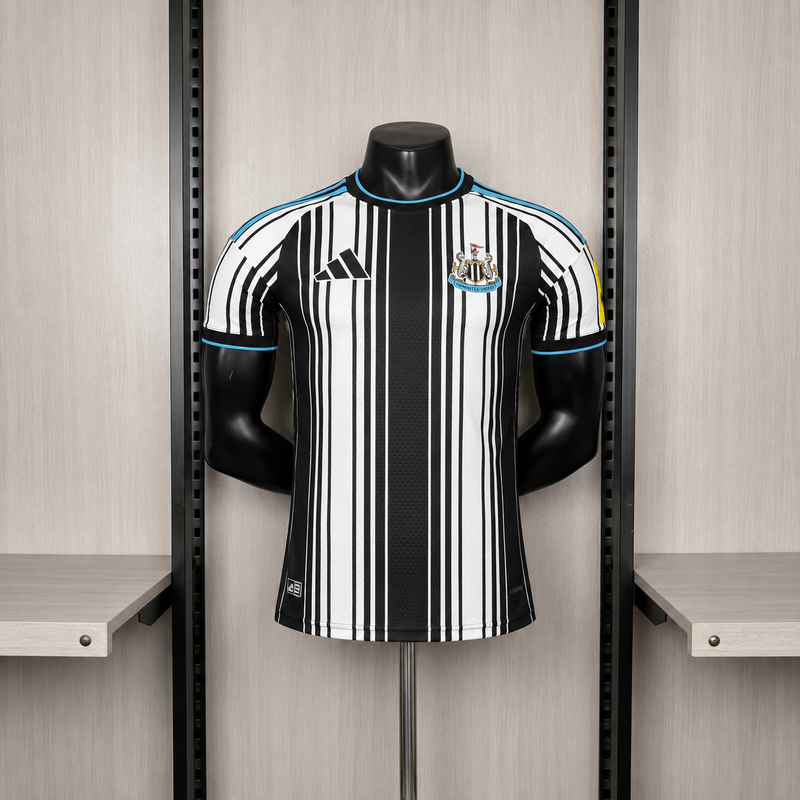 CAMISA DO NEWCASTLE 26/27 BRANCO E PRETO JOGADOR