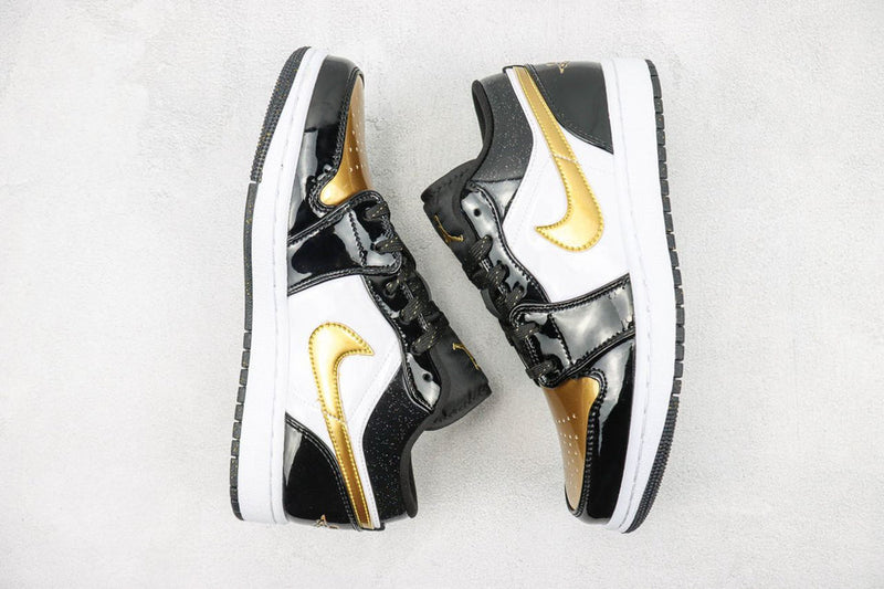 AIR JORDAN 1 LOW SE GS GOLD TOE