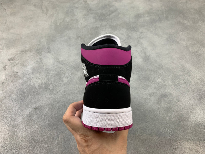 AIR JORDAN 1 MID MAGENTA