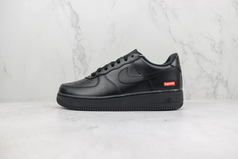 AIR FORCE 1 SUPREME BLACK