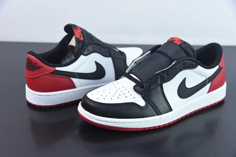 AIR JORDAN 1 LOW BLACK TOE RETRO