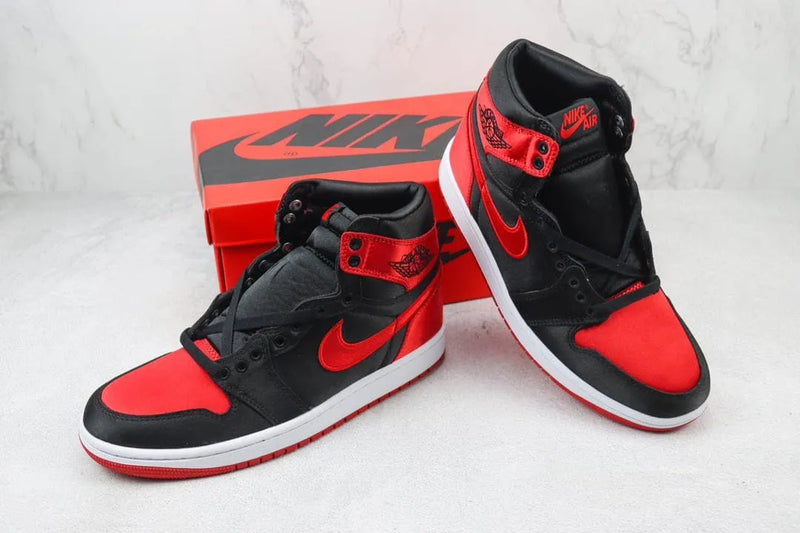 AIR JORDAN 1 HIGH OG SATIN BRED