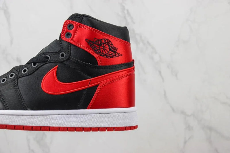 AIR JORDAN 1 HIGH OG SATIN BRED