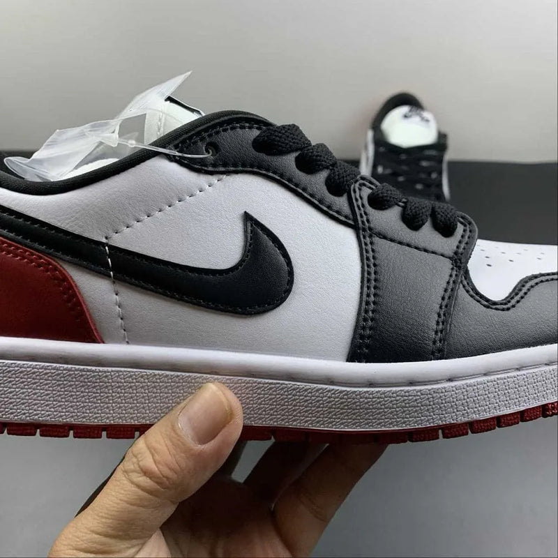 AIR JORDAN 1 LOW BLACK TOE 2023