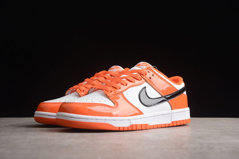 DUNK LOW PATENT HALLOWEEN