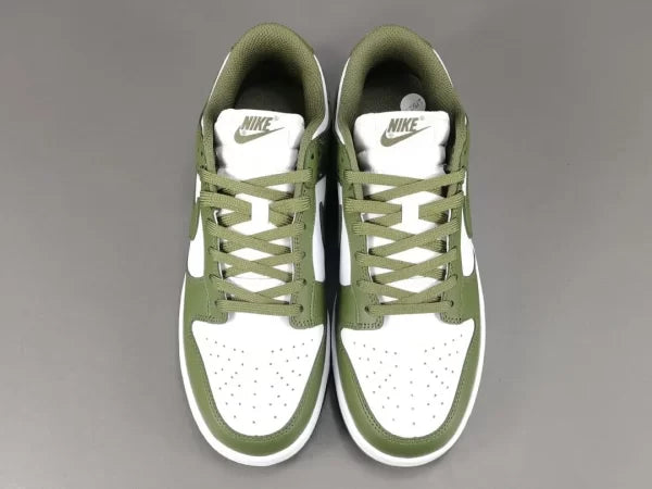 DUNK LOW MEDIUM OLIVE