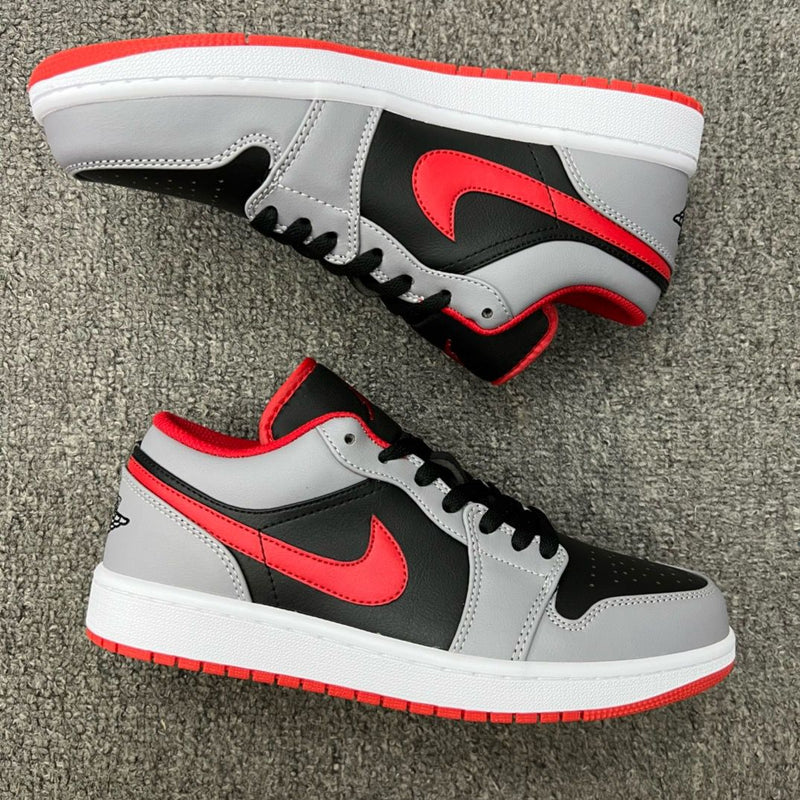 AIR JORDAN 1 LOW GS BLACK CEMENT GREY FIRE RED