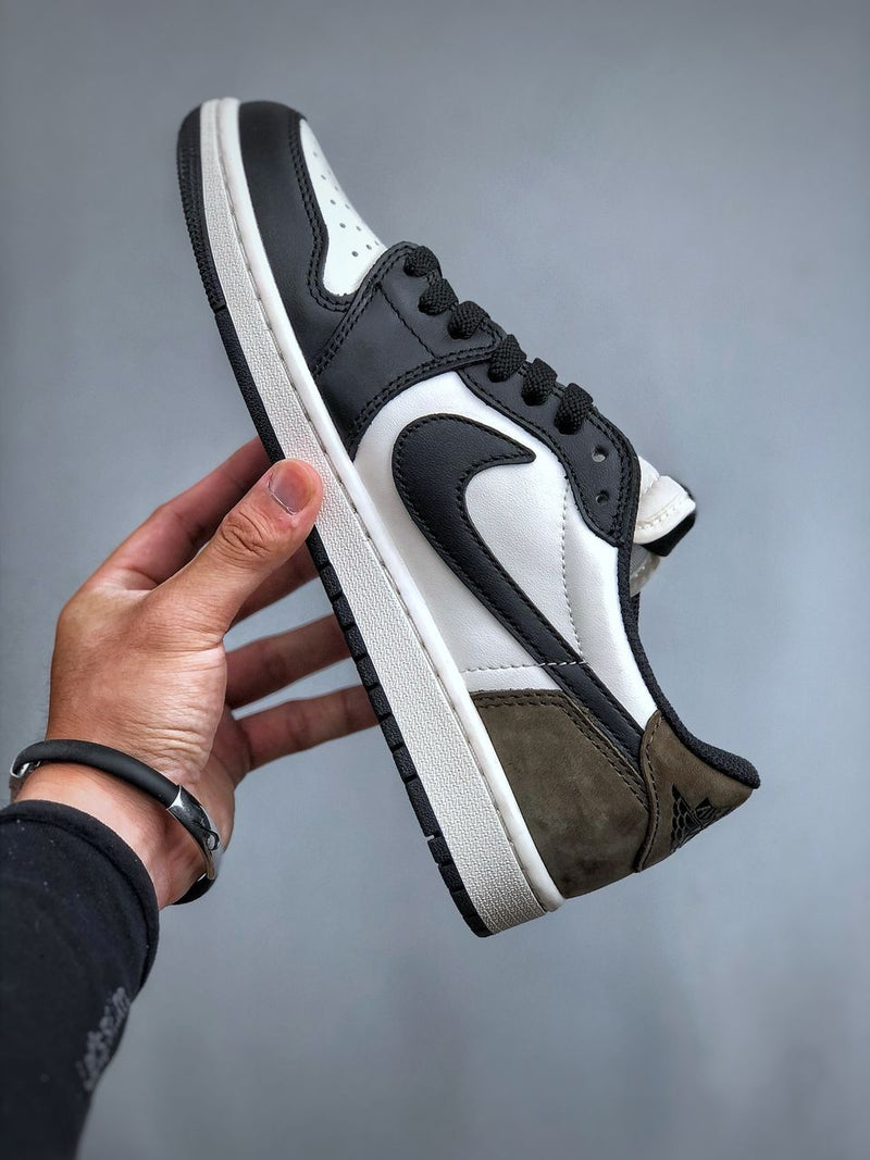 AIR JORDAN 1 RETRÔ LOW OG MOCHA