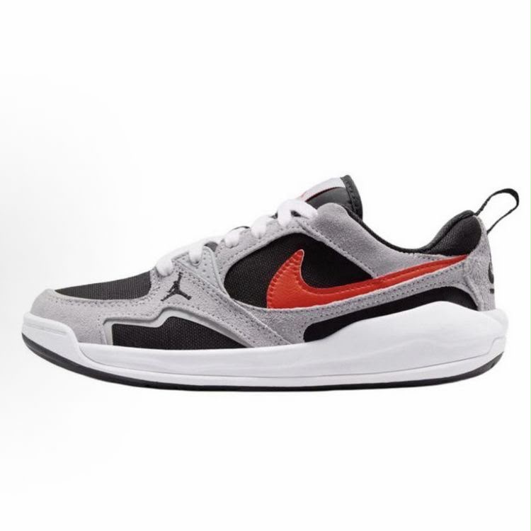 NIKE JORDAN CMFT CINZA E VERMELHO
