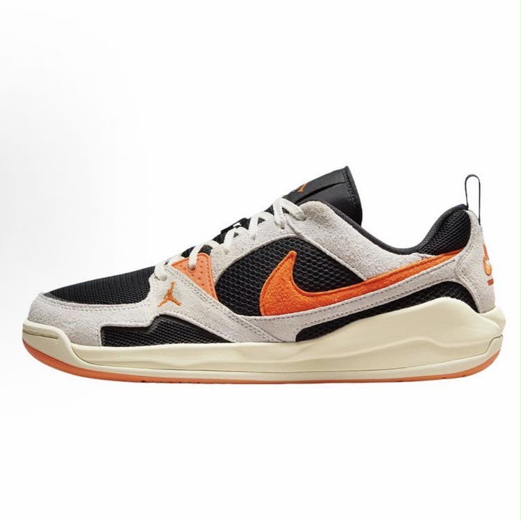 NIKE JORDAN CMFT BEGE, PRETO E LARANJA