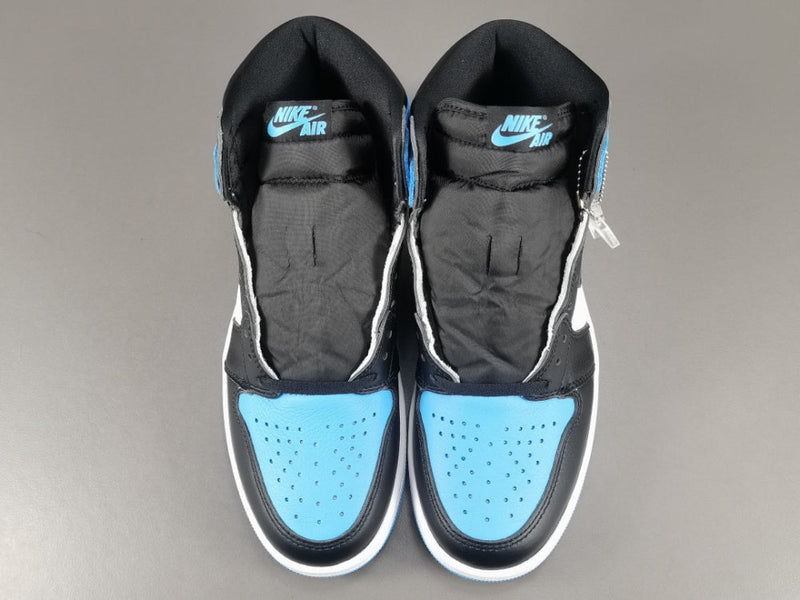 AIR JORDAN 1 HIGH RETRO UNC TOE