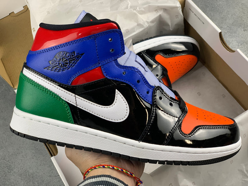 AIR JORDAN 1 MID SE MULTI PATENTE