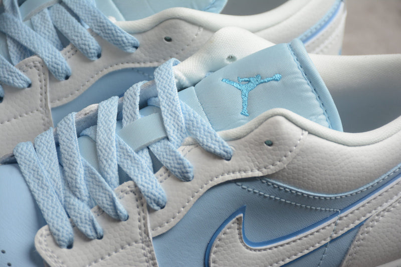 AIR JORDAN 1 LOW REVERSE ICE BLUE