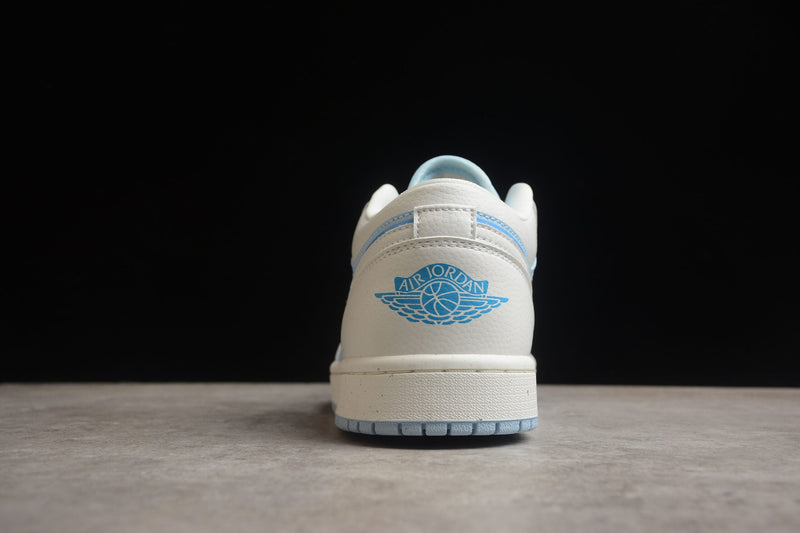 AIR JORDAN 1 LOW REVERSE ICE BLUE